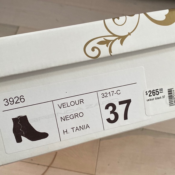 Brenda Zaro scalloped softest velour leather lined block heel Tania boots - Picture 16 of 16